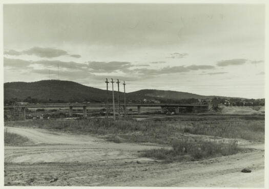 Commonwealth Avenue Bridge under construction