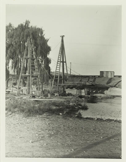 Commonwealth Avenue Bridge under construction