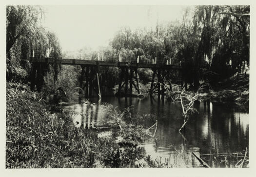 Old Commonwealth Avenue bridge, Acton