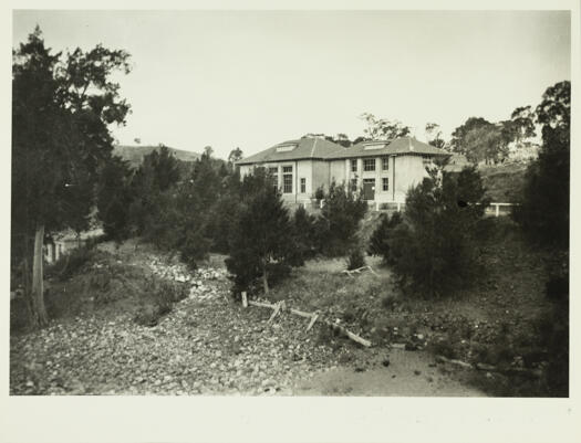 Cotter Pumping Station on the banks of the Murrumbidgee River.