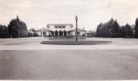 Hotel Canberra - front view with cars