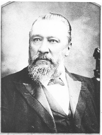 Sir William Lyne (1844-1913), Premier of NSW at the time of Federation, first Minister of Home Affairs. Lyneham is named after him.