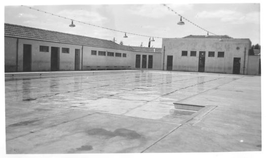 Manuka Swimming Pool