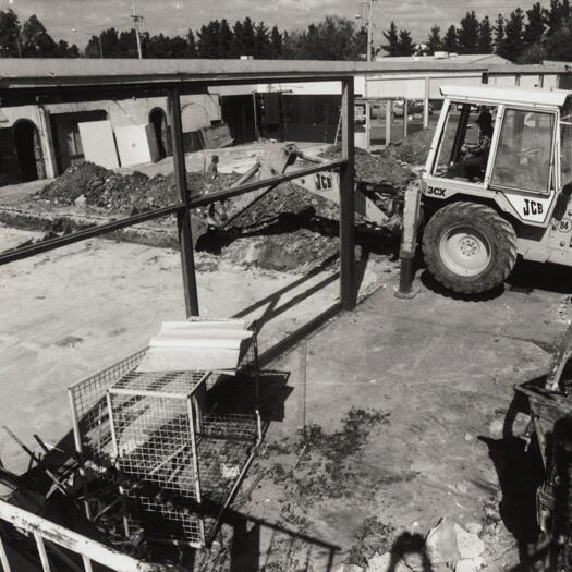 Fyshwick Tavern, Barrier Street, being demolished. Site opposite Harvey Norman store.