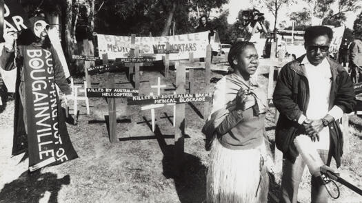 Protestors at Bougainville Conference