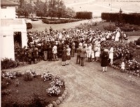 A gathering of students and parents at Telopea Park School.