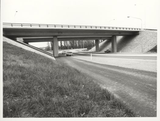 Parkes Way overpass looking towards Lady Denman Drive / Clunies Ross Street