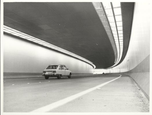 Car east bound in Acton Tunnel.