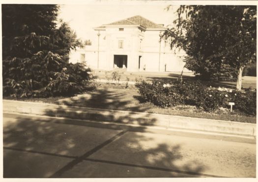 A view of the front of Albert Hall from Commonwealth Avenue