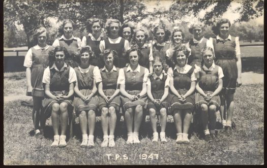 Seventeen girls from Telopea Park School