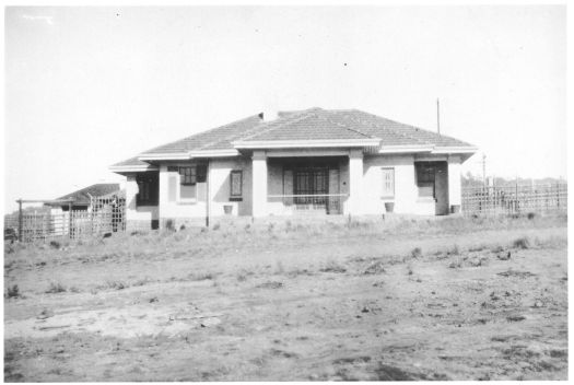 Photograph of a house at National Circuit, Blandfordia (now Forrest).