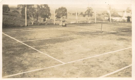 A photo of a tennis court, location unknown.