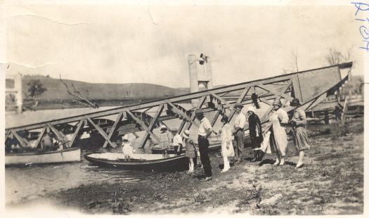 The Prowse family at the Taemas Bridge during alterations