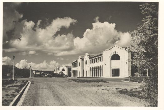 Alinga Street to the east showing the Melbourne Building, Sydney Building and the Australian War Memorial in the distance.