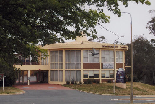 Embassy Motel from Grey Street, Deakin