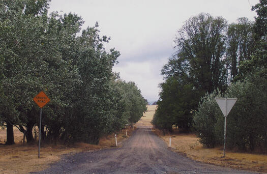 Naas Road just after its intersection with Bobeyan Road