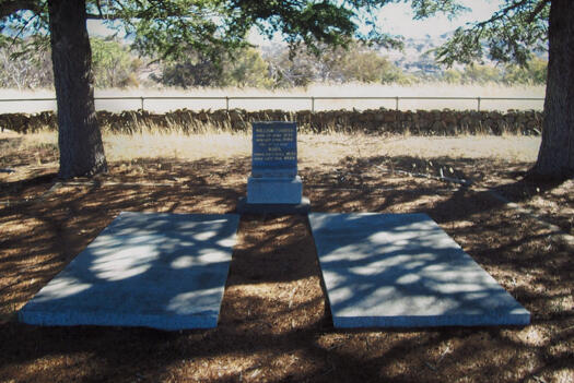Farrer graves