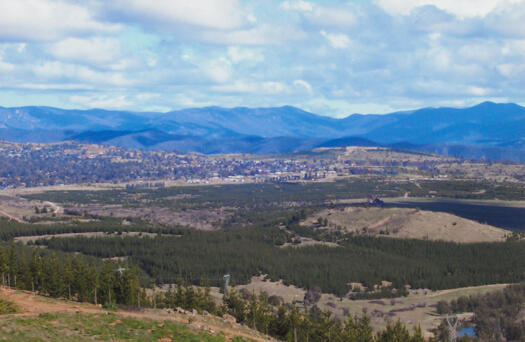 View south west from Dairy Farmers Hill to Misery Hill and Weston Creek.