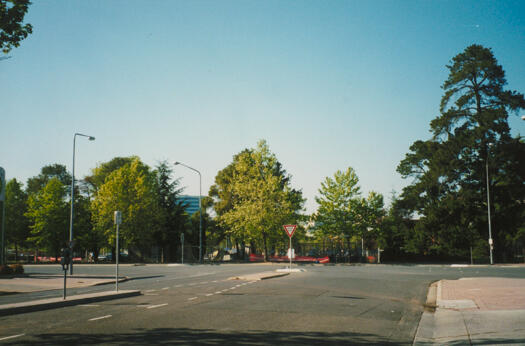 Intersection of Lonsdale and Cooyong Streets. SAP Tower visible in background amongst trees.