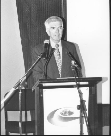 The CDHS reinstituted the Canberra Day Oration and the first was held at the Canberra Museum & Gallery. Professor Don Aitkin delivered the address and afterwards Chief Minister Stanhope named the Canberra Citizen of the Year.
A series of 7 photos of the event. Size is 21cmx15cm.