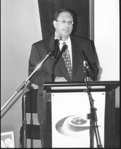 The CDHS reinstituted the Canberra Day Oration and the first was held at the Canberra Museum & Gallery. Professor Don Aitkin delivered the address and afterwards Chief Minister Stanhope named the Canberra Citizen of the Year.
A series of 7 photos of the event. Size is 21cmx15cm.