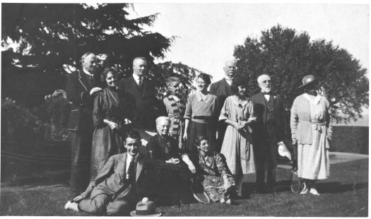 Group of people, Yarralumla House