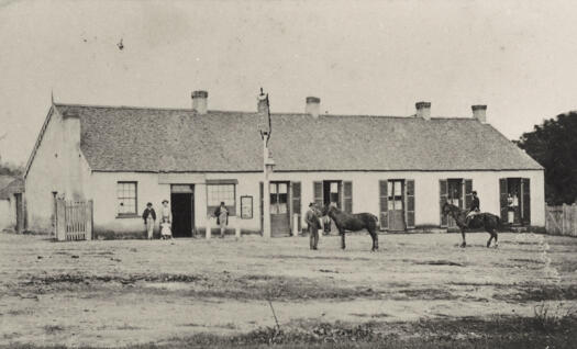 George Hunt's Hand and Heart Inn, Macquoid Street, Queanbeyan.