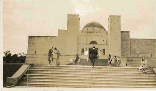 People on the front steps of the Australian War Memorial