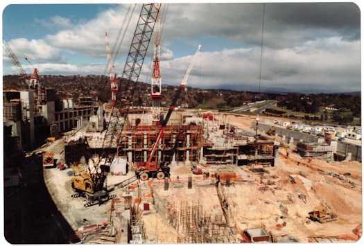 Two levels of the Senate building. Adelaide Avenue at right.
