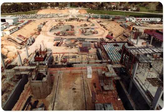 View from above Ministerial wing to its entrance and Melbourne Avenue