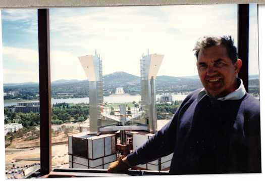 Alfred Chambers with view of second cluster framing Anzac Parade in the distance