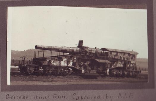 Also known as the Amiens Gun, it is mounted on its rail carriage