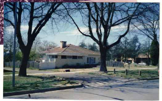 This is the fourth of a series showing the  house in 1923, 1933, 1937 and in the 1950s. Possibly Giles Street at rear. If so the site is now occupied by the Somerset  apartments.