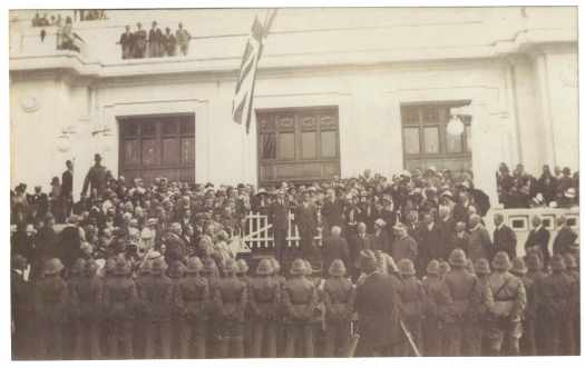 Large crowd outside Parliament House.