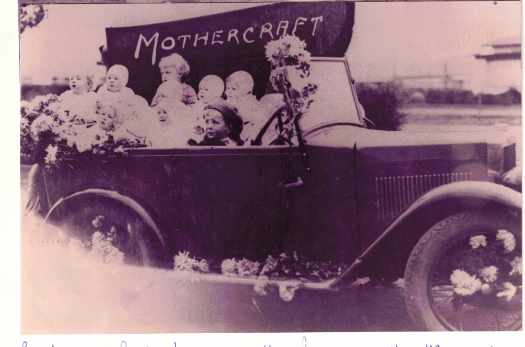 In Jardine Street but centre not visible. Morris Adamson at the wheel and Judith Adamson behind him.