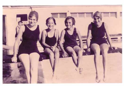 Thought to be Iris, Norma and Mena Taylor plus one other.