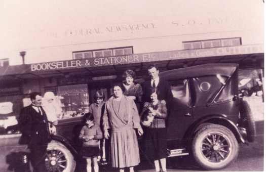 S.O. Taylor with Lorna, Mena and Mrs Taylor, Hilda Burrowes (hands on Mrs T's shoulders. Others unknown.